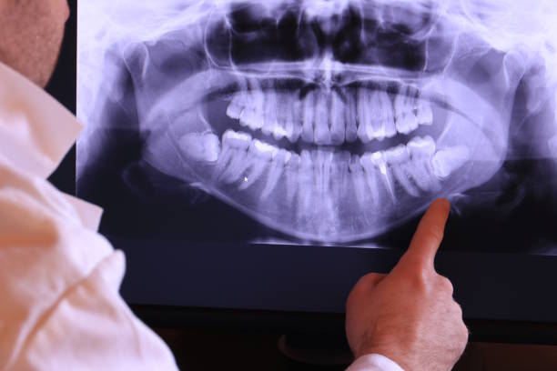 Best Cosmetic Emergency Dentistry in Shorewood Forest, IN