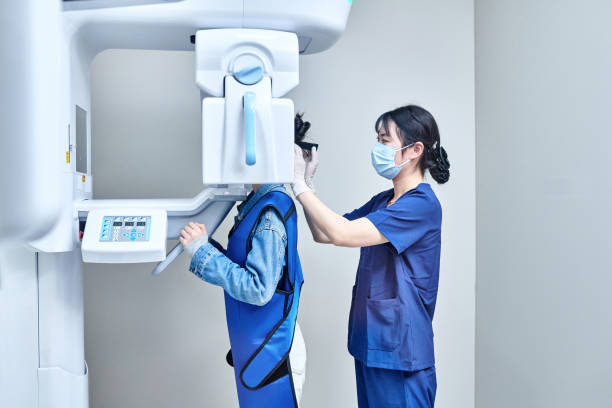 Best Emergency Dental Care for Broken or Chipped Teeth in Shorewood Forest, IN